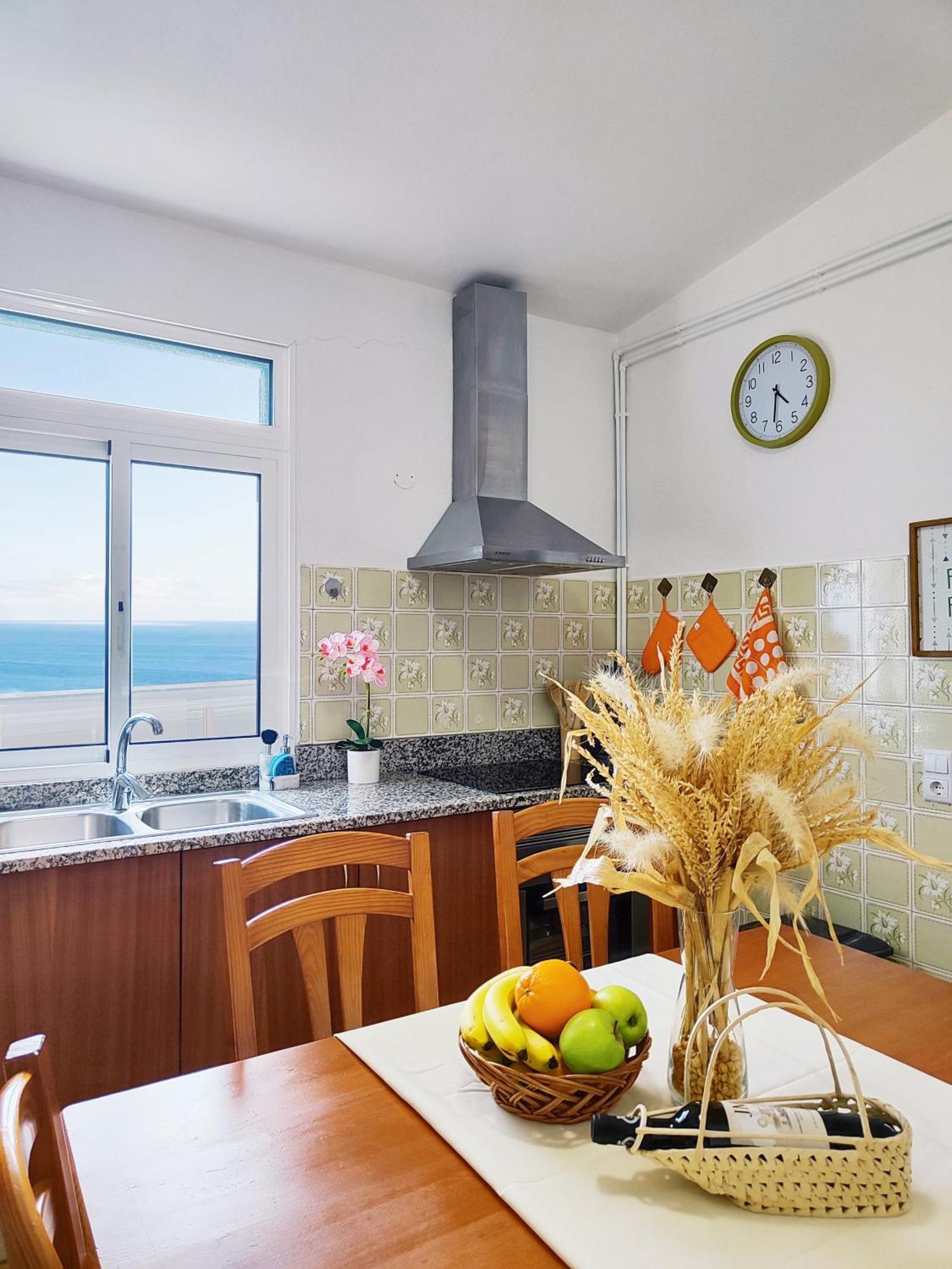 Villa Gateone Al Airport View House à Machico  Extérieur photo
